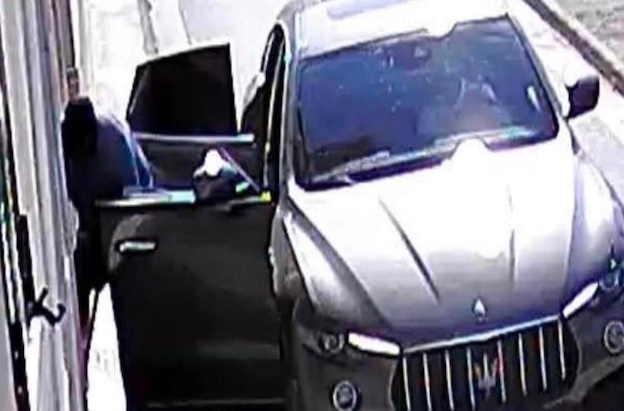foto-ladri-maserati.jpg